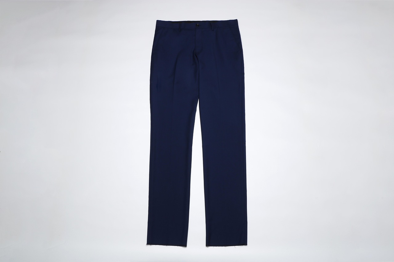 tinute de nunta cu pantaloni pentru femei plinute